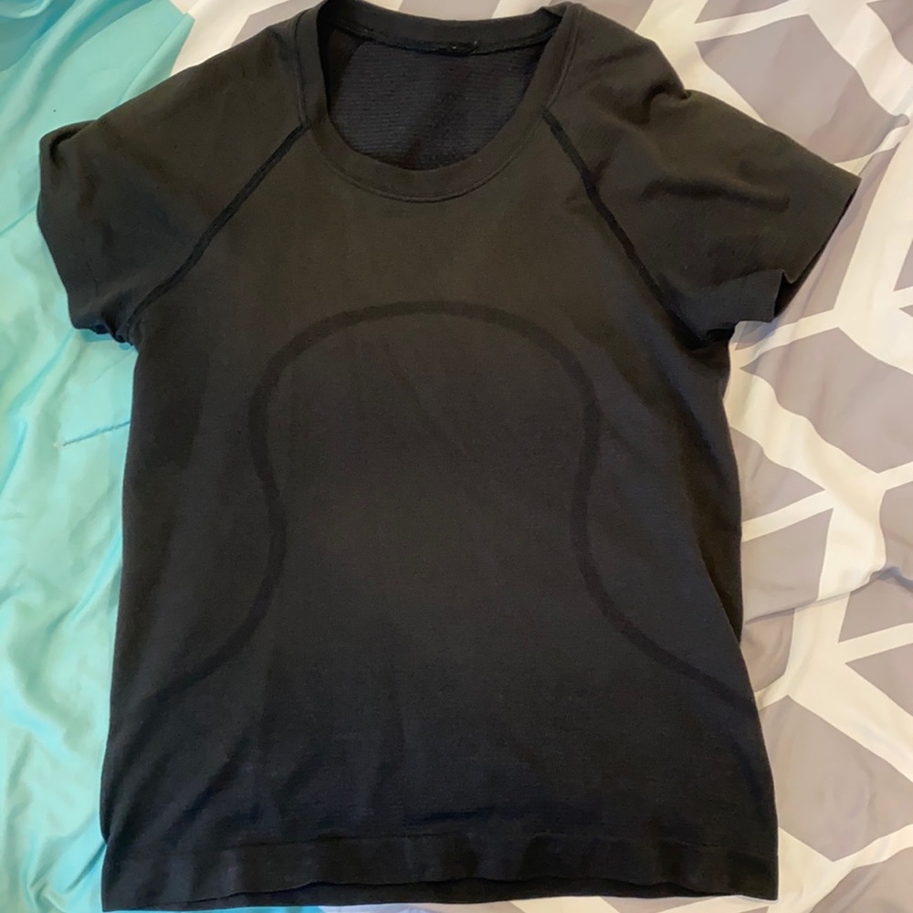 lulu lemon size 2 swiftly tech black